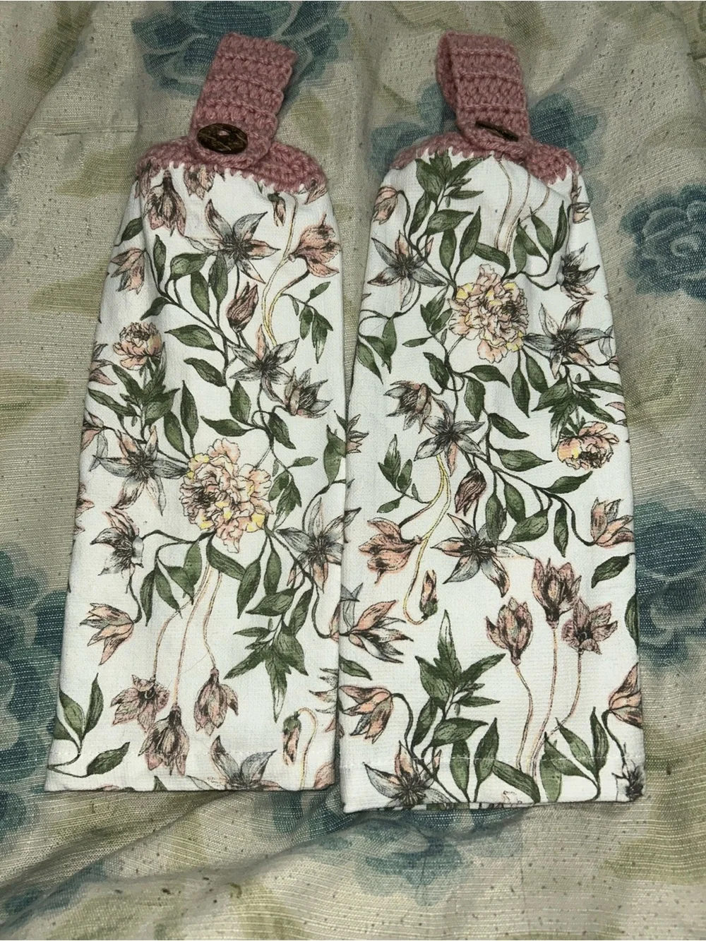 Flowers Hanging Towel Set